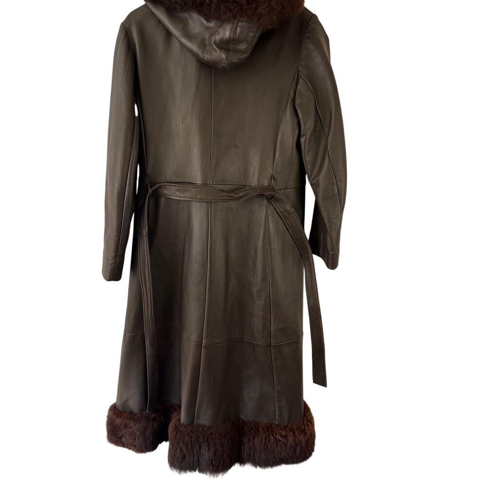 Vintage Brown Leather Hooded Fur Trim Coat Belted Size 16 Wooden Buttons - Picture 2 of 10